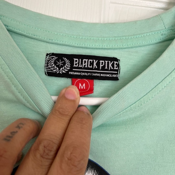 Mint Green Graphic Womens Tee Shirt Size Medium - Picture 9 of 15